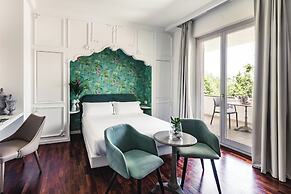 SeeBay Hotel