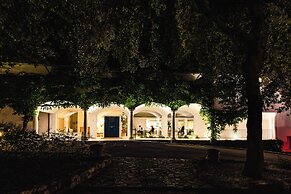 SeeBay Hotel