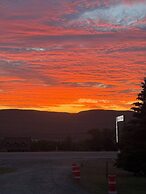 Kelly's View Motel