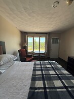 Kelly's View Motel