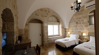 St. George’s Cathedral Pilgrim Guesthouse – Jerusalem