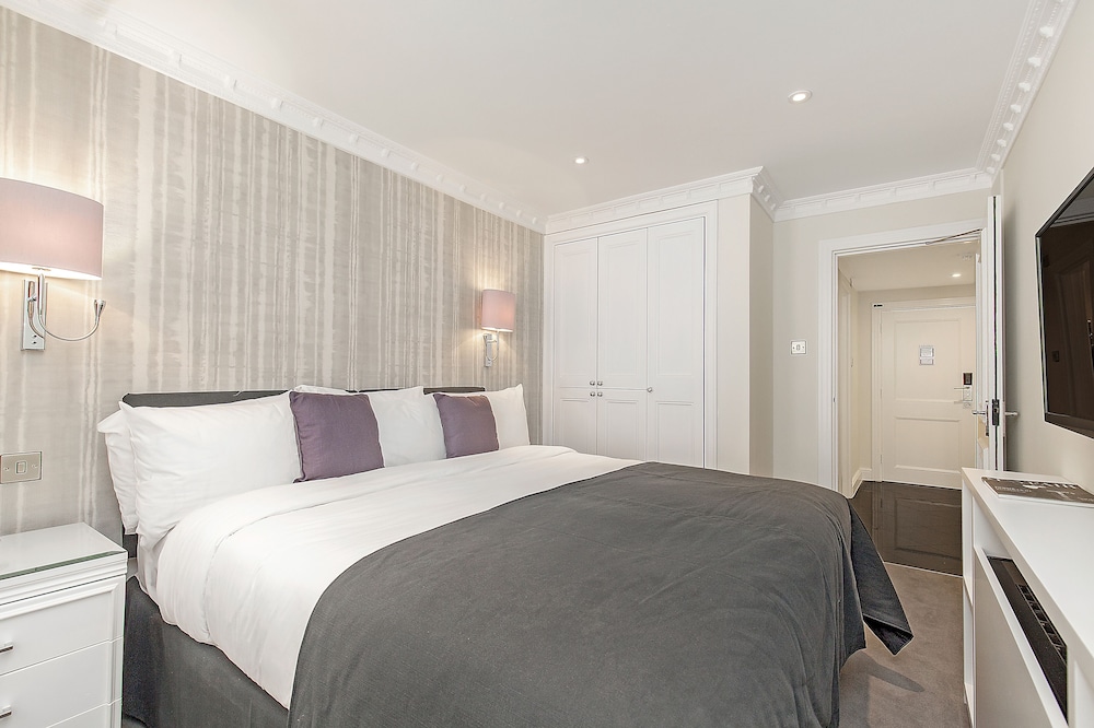 Mayfair House