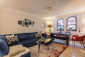 Mayfair House