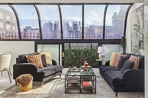 Mayfair House