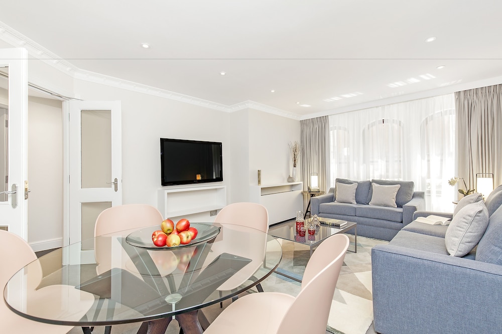 Mayfair House