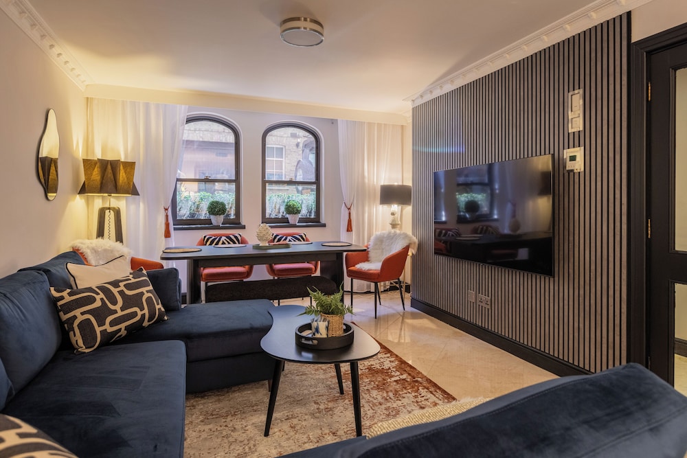 Mayfair House