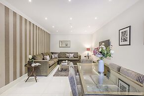 Ashburn Court