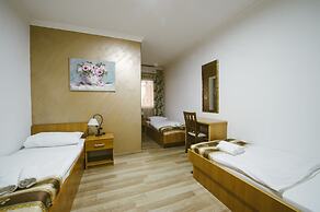 Hotel Flowers
