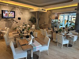 Hotel Astone Conference & SPA