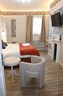 Rooms on The Prom