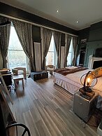 Rooms on The Prom