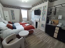 Rooms on The Prom