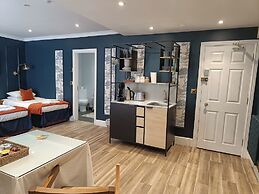 Rooms on The Prom