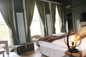 Rooms on The Prom