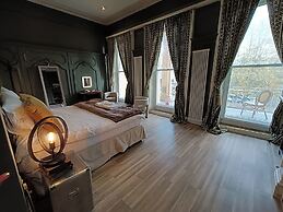 Rooms on The Prom