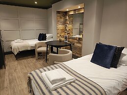 Rooms on The Prom