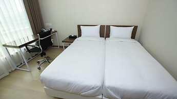 Cplus Residence
