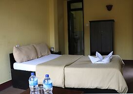 Hotel Yala Peak