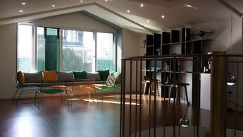 YE'4 Guesthouse