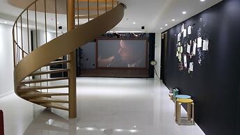 YE'4 Guesthouse