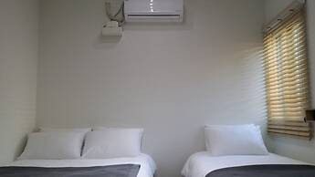 YE'4 Guesthouse