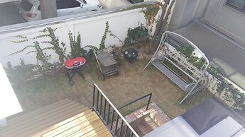 YE'4 Guesthouse