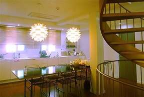 YE'4 Guesthouse