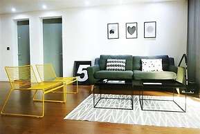 YE'4 Guesthouse