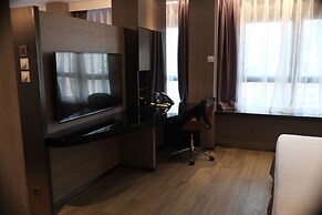 M1 Hotel North Point
