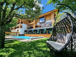 Hotel Alpina