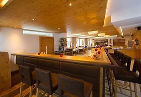 Hotel Alpina