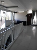 De Wahyu Hotel