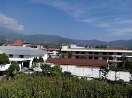 De Wahyu Hotel