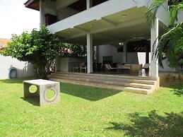 Villa Hundira