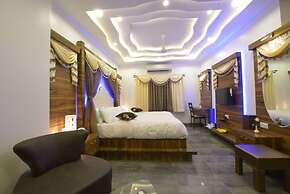 Hotel J P International
