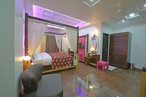 Hotel J P International