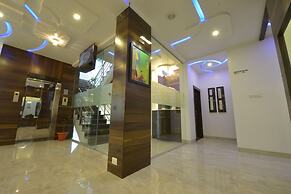 Hotel J P International