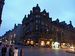 Royal Mile Mansions Apartment 27