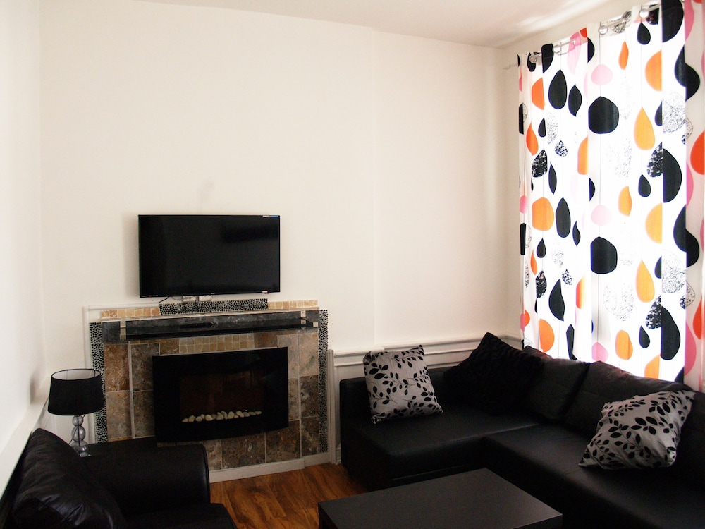 Niddry Street Apartments
