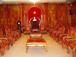 Nha Khach Tien Giang