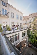 Jacques Brel Youth Hostel