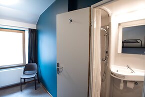 Liège Youth Hostel