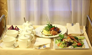 Grand Royal Hotel