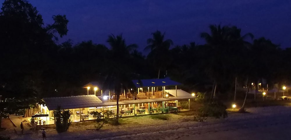 Koh Mook Riviera Beach Resort