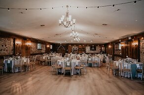 Hessenland Inn & Schatz Winery