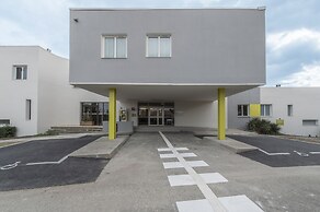 B&B HOTEL Orange