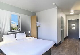 B&B HOTEL Orange
