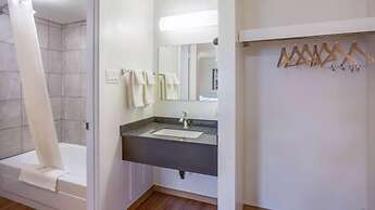Motel Bo (Camrose)