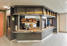 B&B HOTEL Paris Romainville Noisy-le-Sec