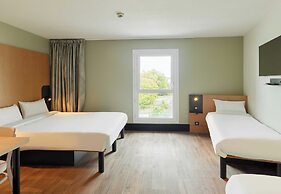 B&B HOTEL Paris Romainville Noisy-le-Sec
